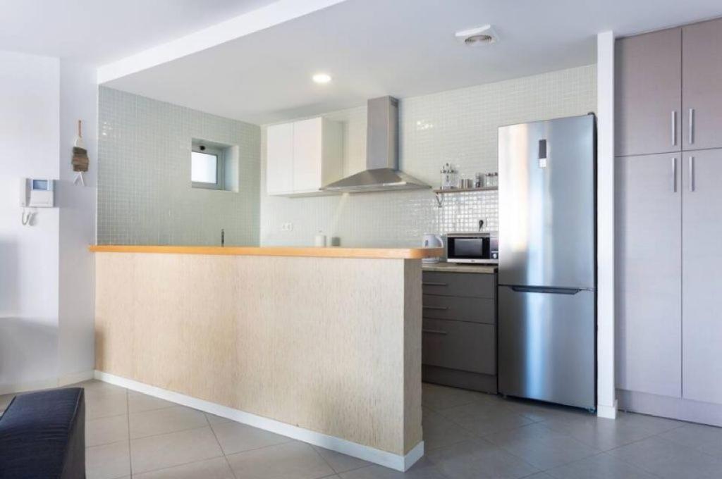 Modern Seafront Flat With A Private Garage El Médano Exterior foto