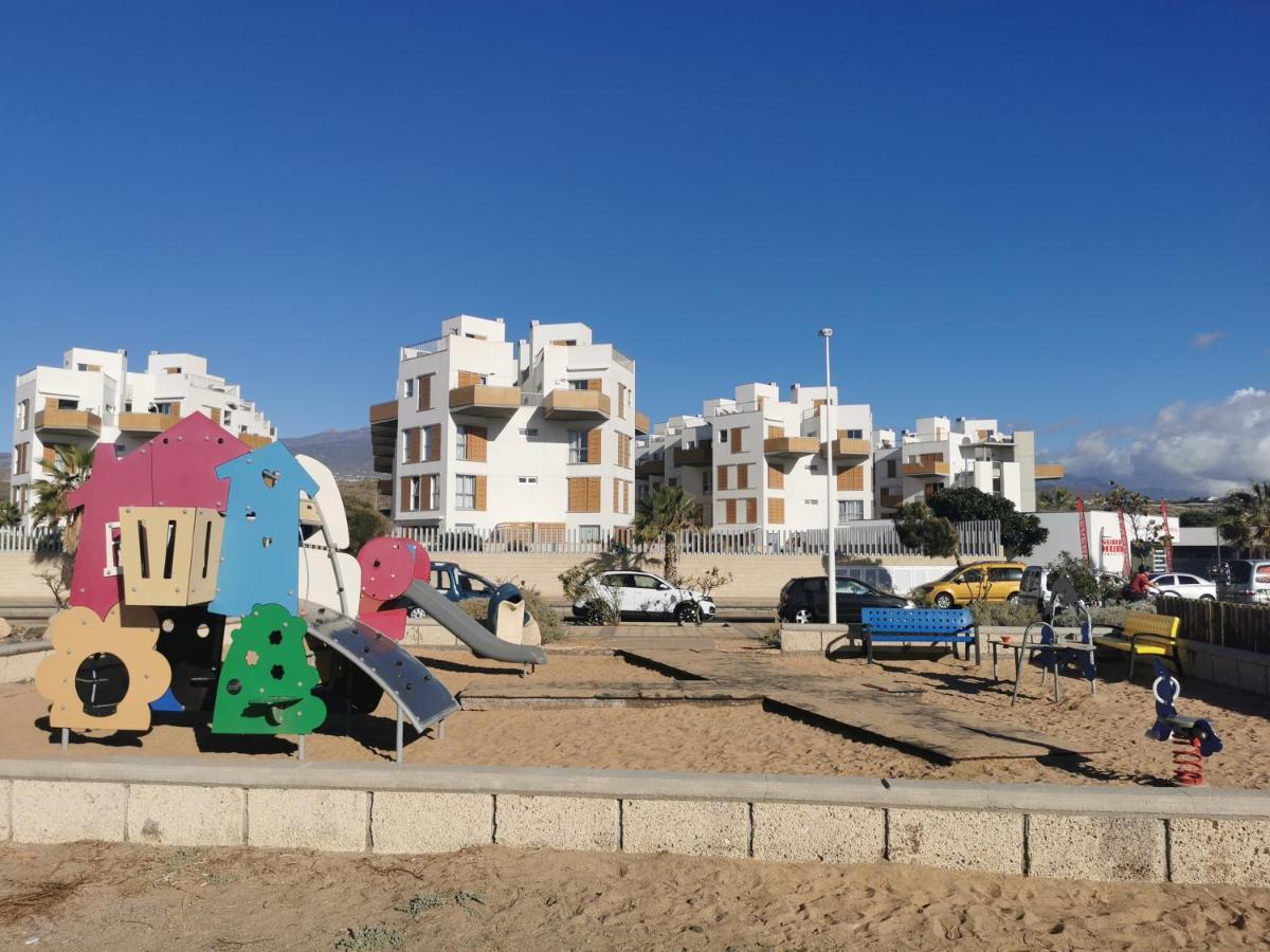 Modern Seafront Flat With A Private Garage El Médano Exterior foto